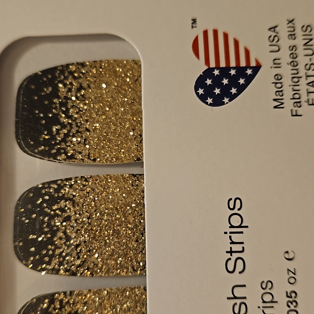 Color Street Nail Polish Strips - Picture 4 of 4